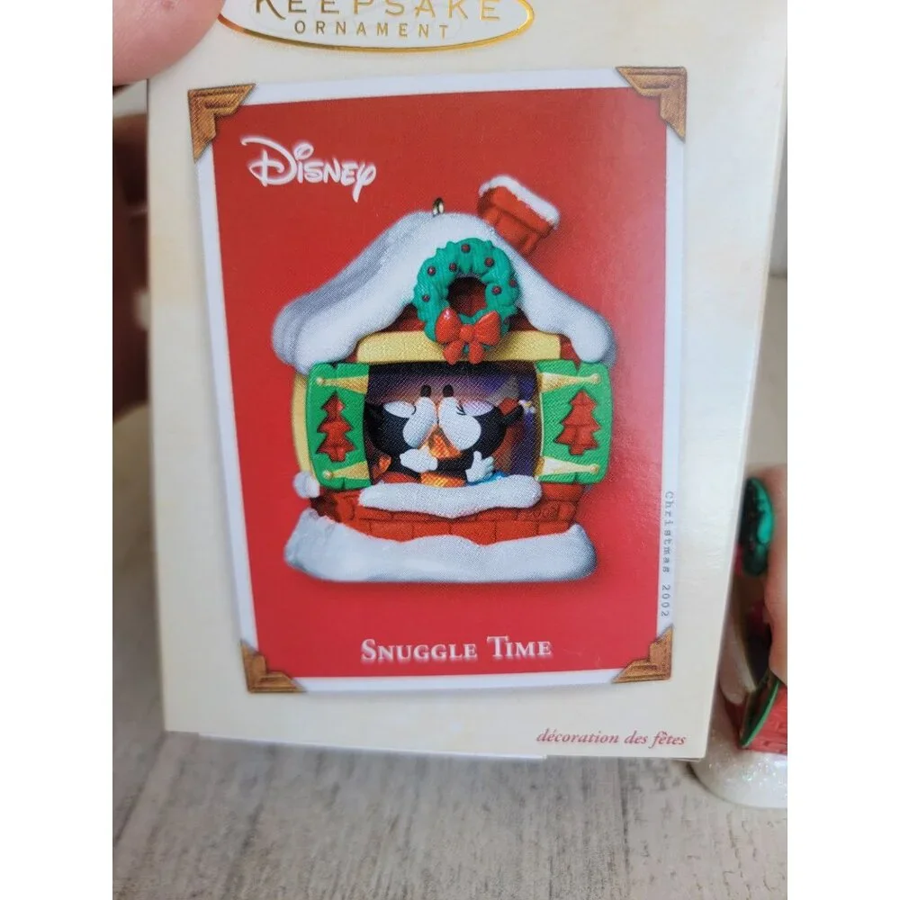 Hallmark snuggle time‎ Disney Mickey ornament Xmas